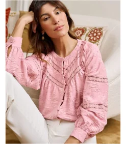 Polin et moi BLUSAS Y CAMISAS>Blusa Troquelada Blusia