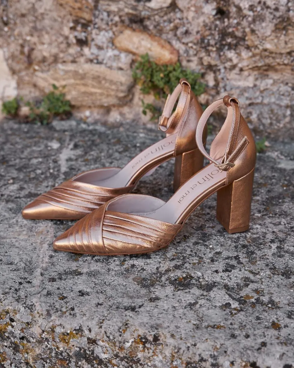 Polin et moi CALZADO>Mary Jane Dorado Ayala ORO/PLATINO