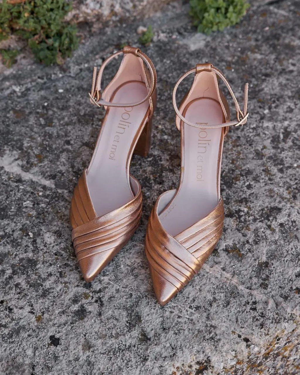 Polin et moi CALZADO>Mary Jane Dorado Ayala ORO/PLATINO