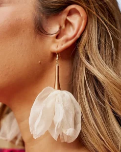 Polin et moi BISUTERÍA>Pendientes Flor Vera Crudo