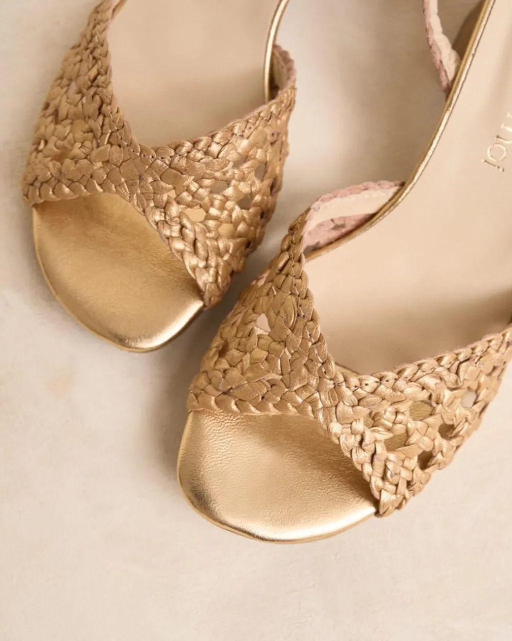 Polin et moi TRENZADOS|SANDALIAS>Sandalia Escote Marisa Oro